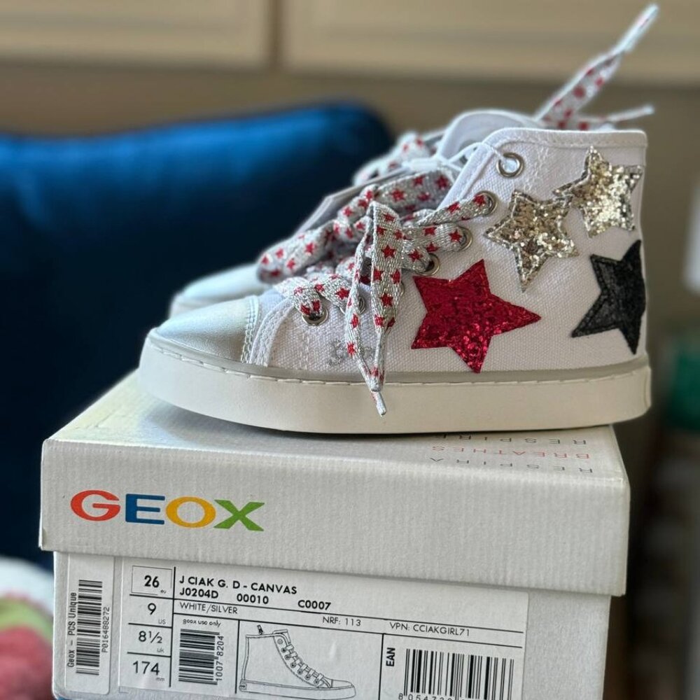 NIB Geox  Respira Ciak Sequin Star Applique Size 9/26EU